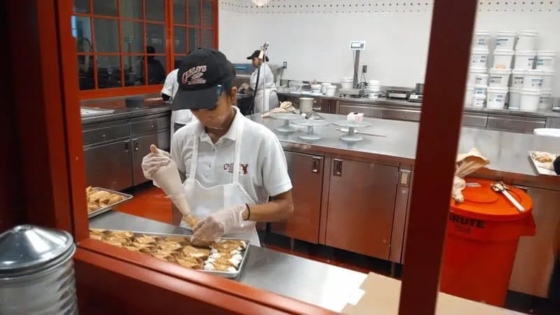 Carlos Bakery baker Nov2014