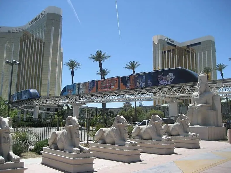 mandalay bay tram