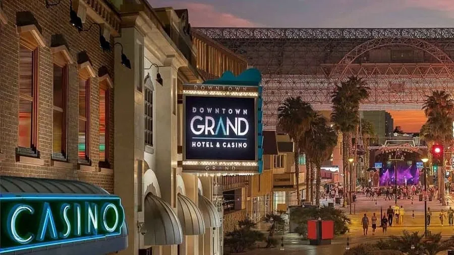 Downtown Grand Hotel