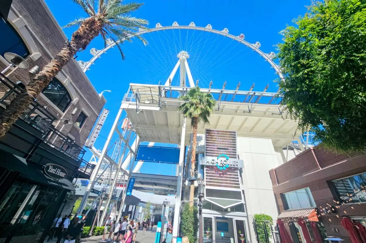 View of High Roller from the Linq Promenade