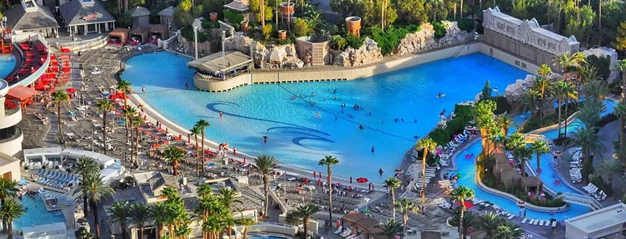Vegas Pools Open Year-Round