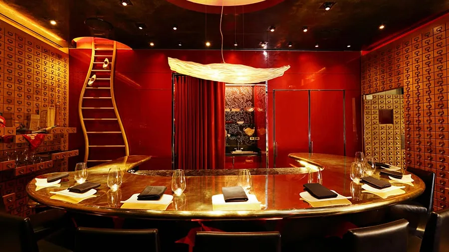 é by José Andrés at The Cosmopolitan Las Vegas