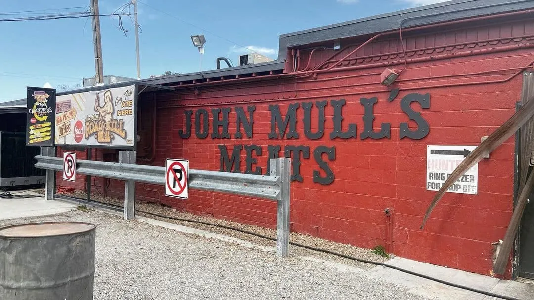 John Mull’s Meat & Road Kill Grill
