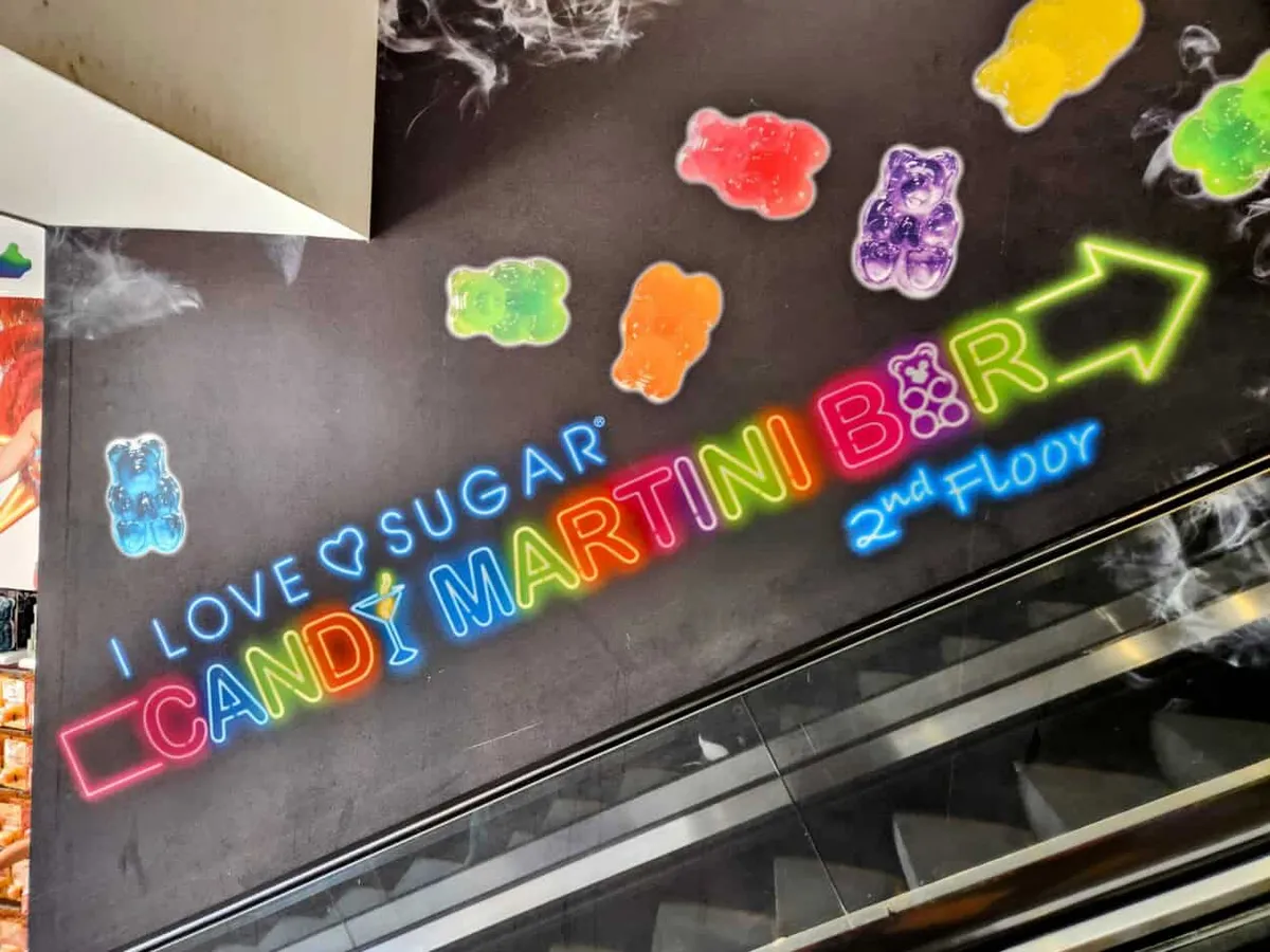 Candy Martini Bar Escalator up