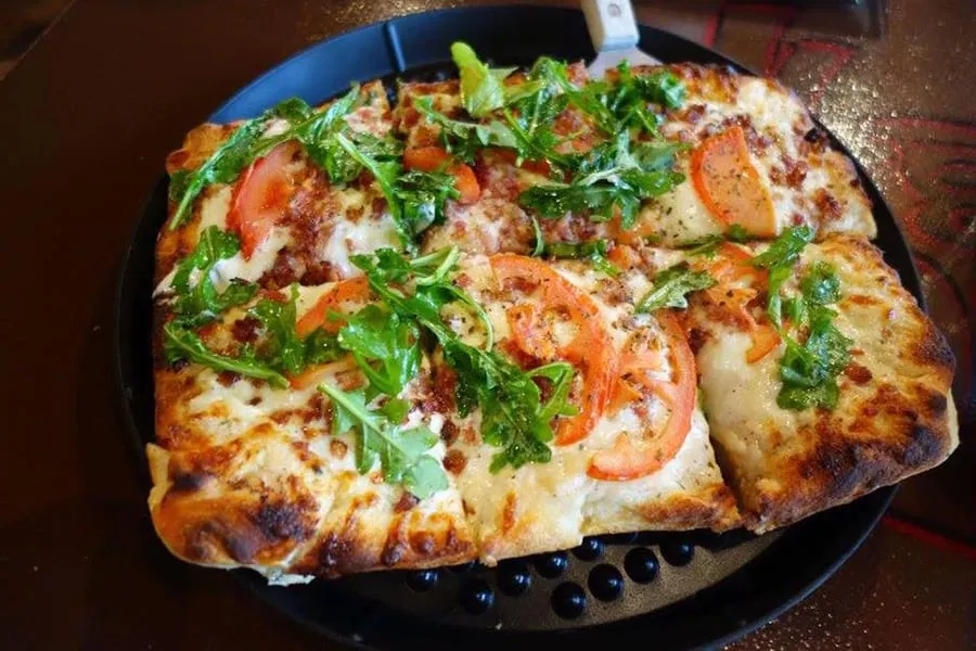 naked city pizza