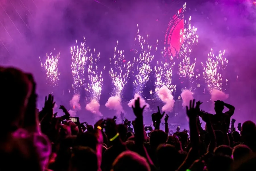 Amenities & Fan Experience