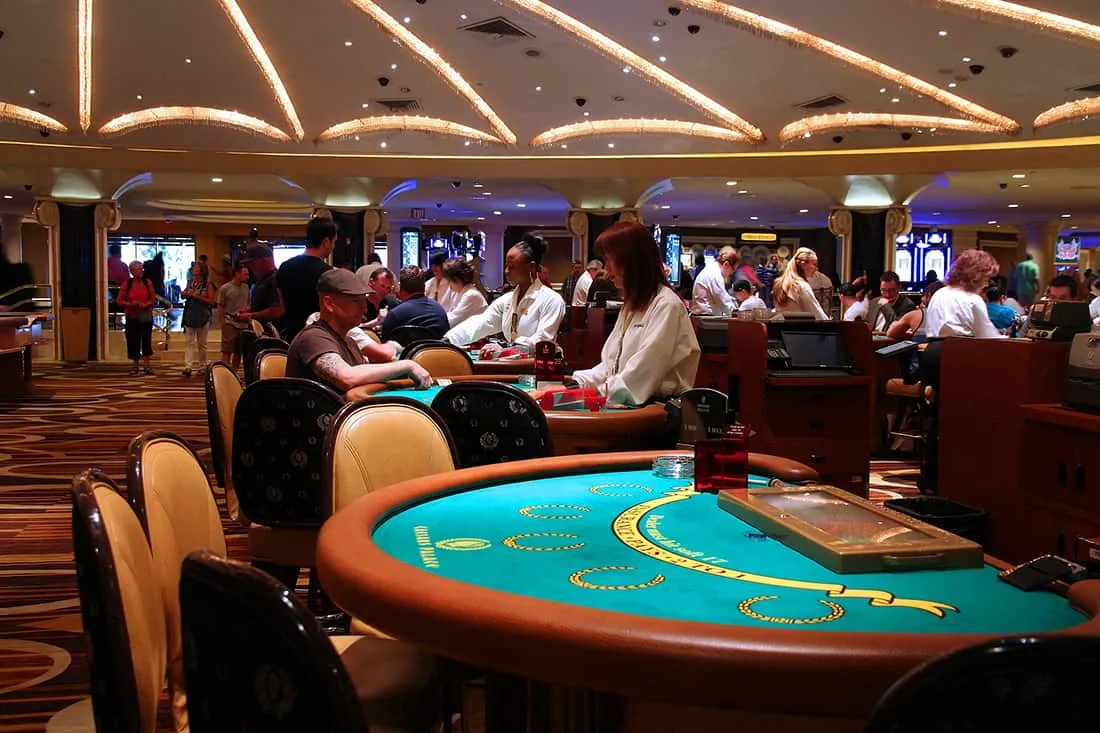How Much Do Casino Dealers Make in Las Vegas