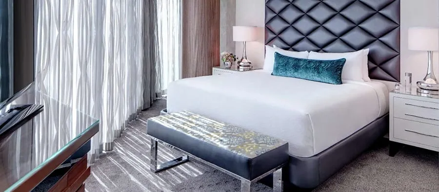 mandalay bay hotel room panoramic suite