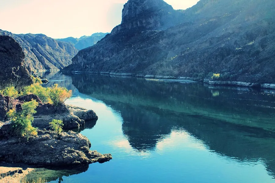 Lake Mead & Hot Springs Hiking Tour From Las Vegas by Take a Hike Vegas