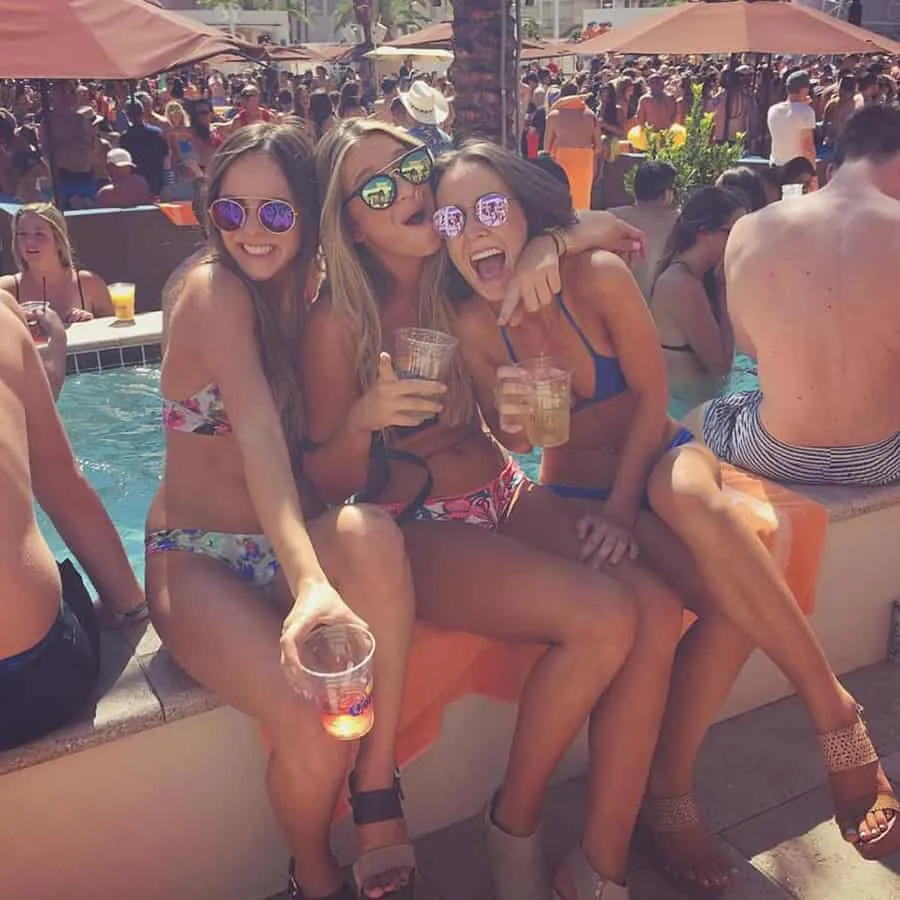 Mandalay Bay Daylight Beach Club