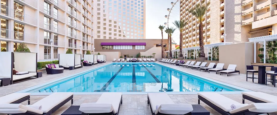 Harrah's Las Vegas Pool