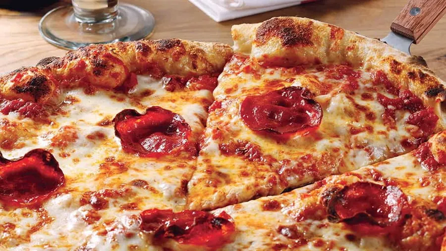 Moneyline Pizza and Bar
