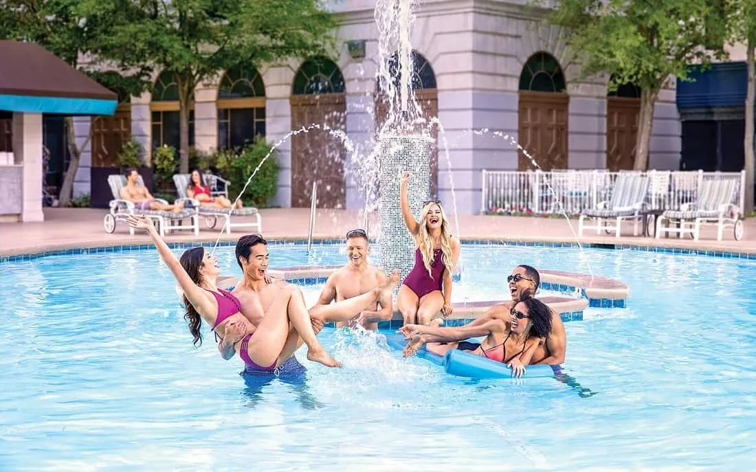 New York New York Las Vegas Pool: