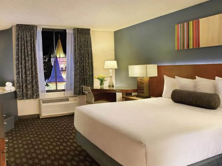 Royal Superior Room