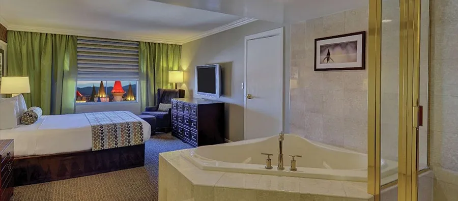 Two-Bedroom Luxury Suite