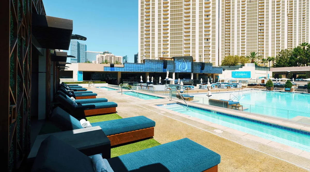 Wet Republic Ultra Pool