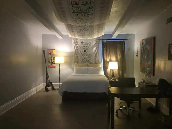 Creative Oasis at 6th & Franklin