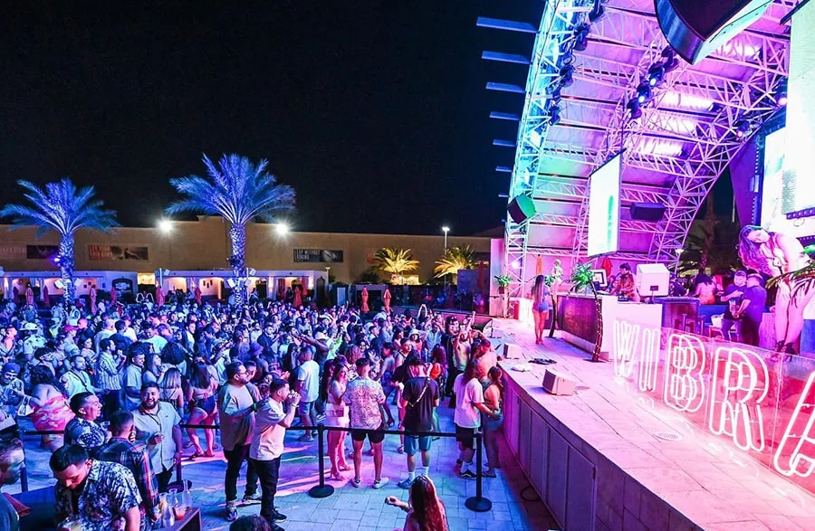 Daylight Beach Club at Mandalay Bay