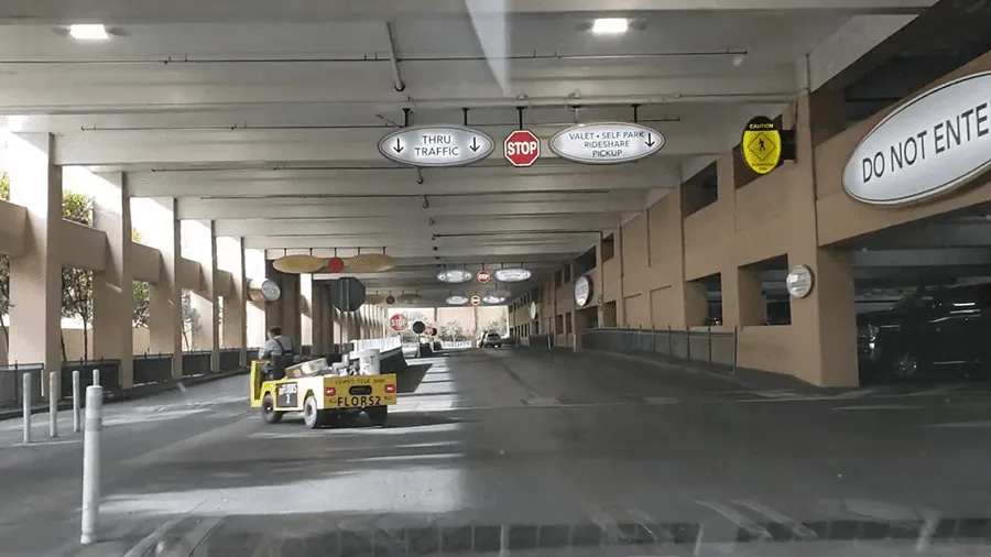 Venetian Self Garage Parking