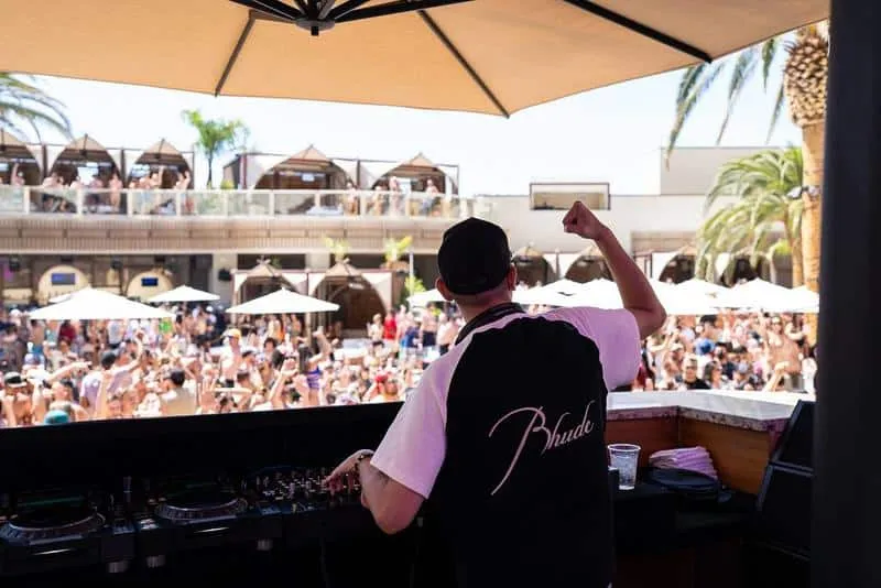 AYU Dayclub