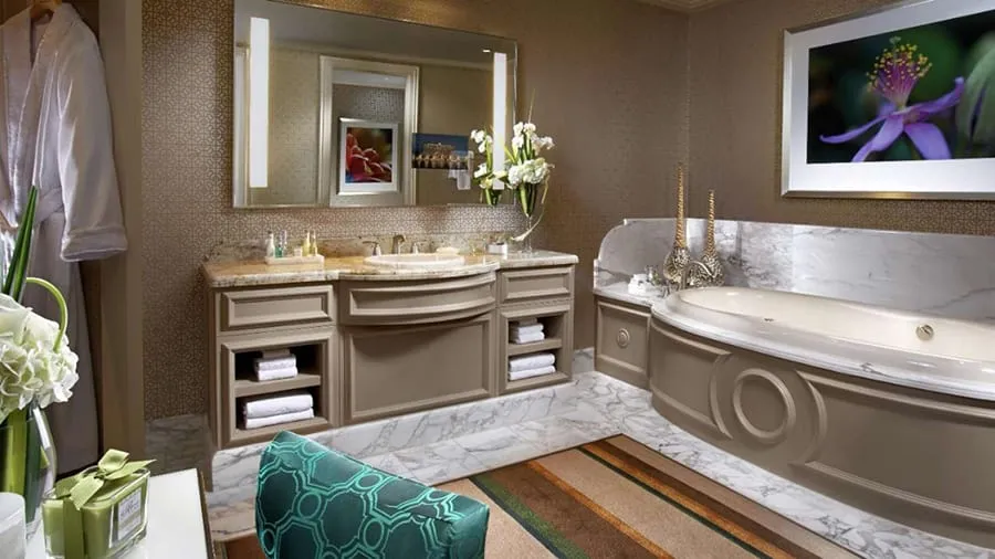 Penthouse Suite Bathroom