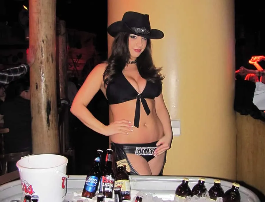 Gilley's Saloon, Dance Hall & Bar-B-Que