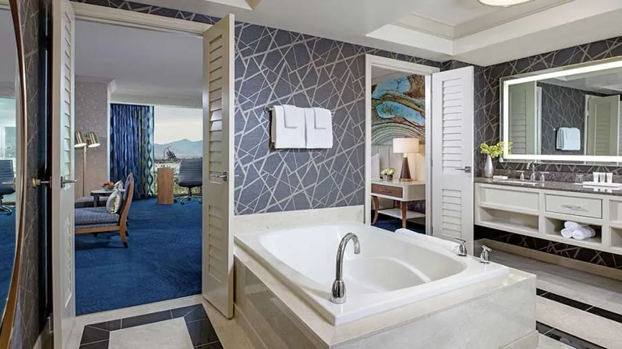 Mandalay Bay Elite King Suite