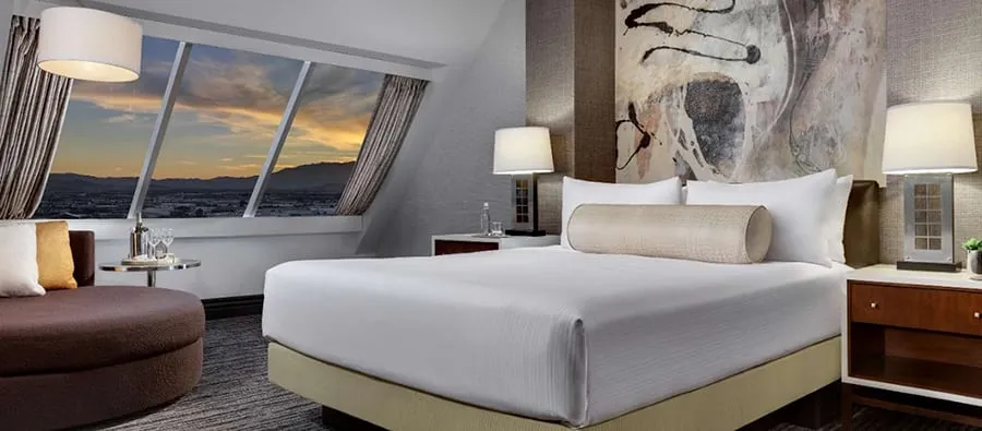 Suites at Luxor Hotel and Casino 