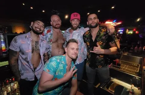 QuadZ Video Lounge
