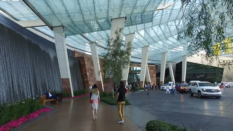 The Shops at Crystals Valet Parking