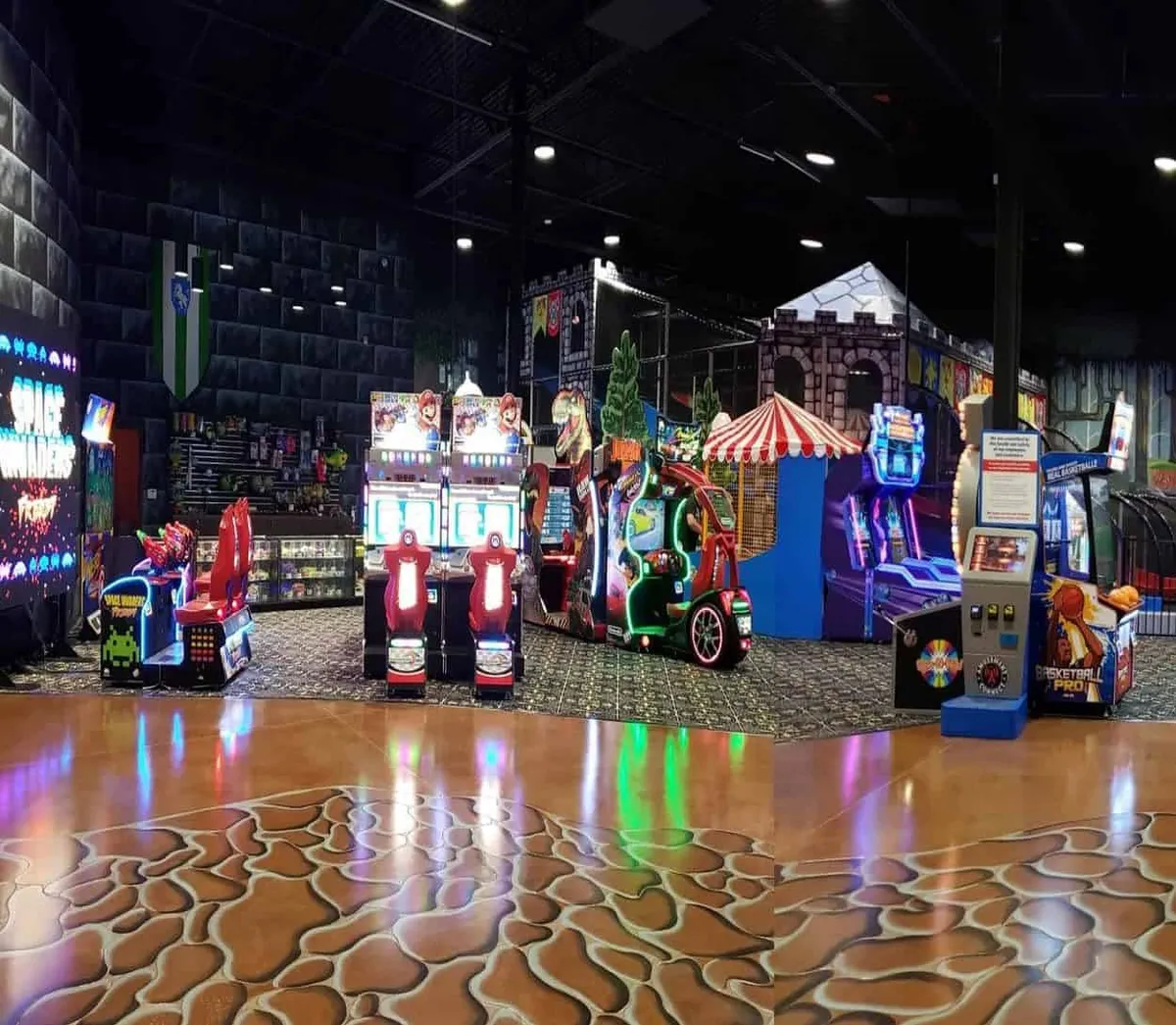 Arcade & Games with Prizes