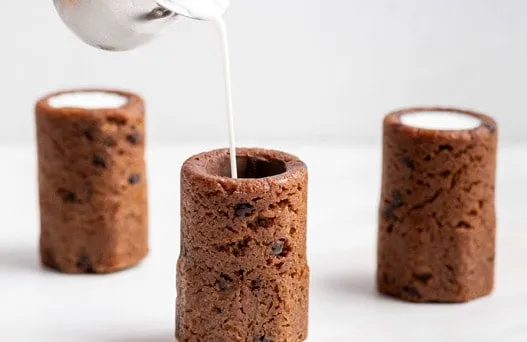 CHOCOLATE CHIP COOKIE SHOT