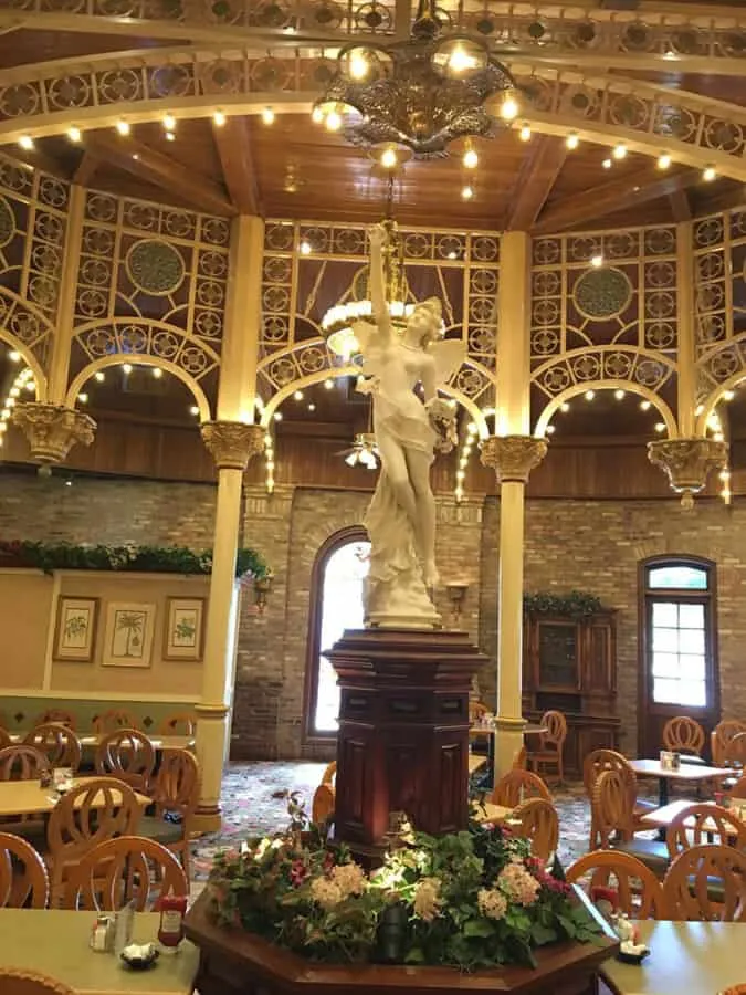 Main Street Station Buffet Environment and Decor
