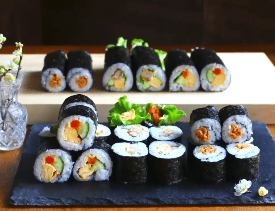 Mizunara Sushi Rolls