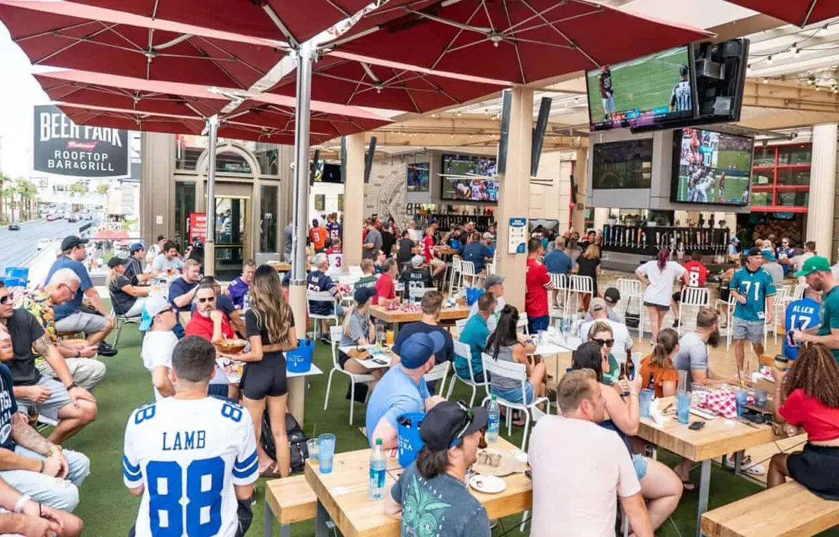 Beer Park Thanksgiving football watch party