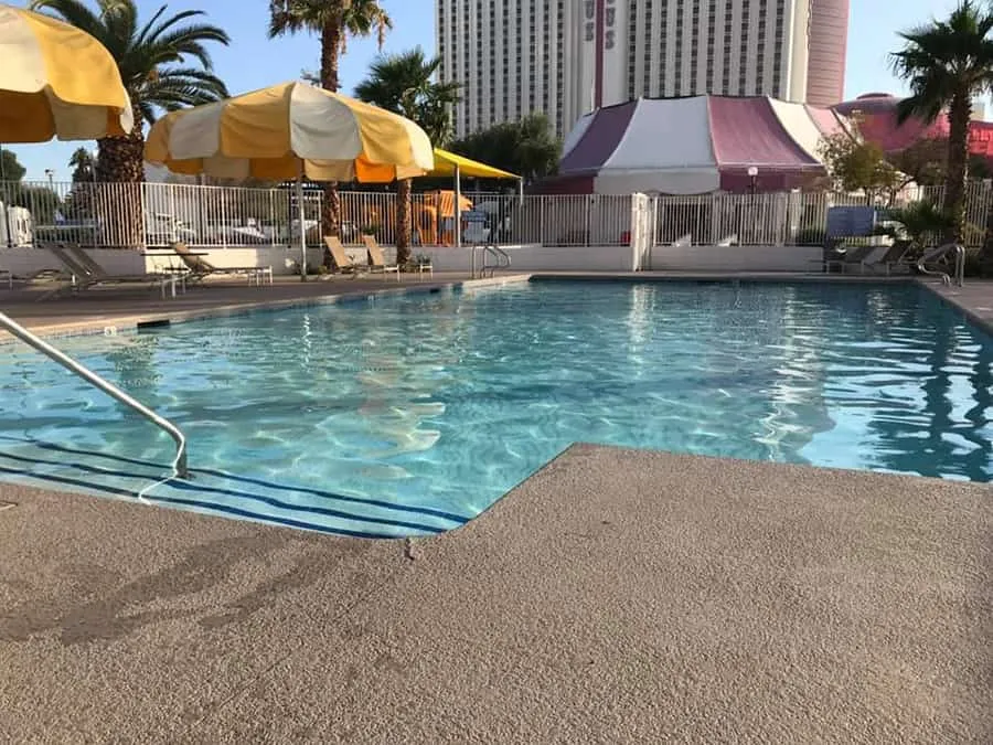Circus Circus RV Park Pool 