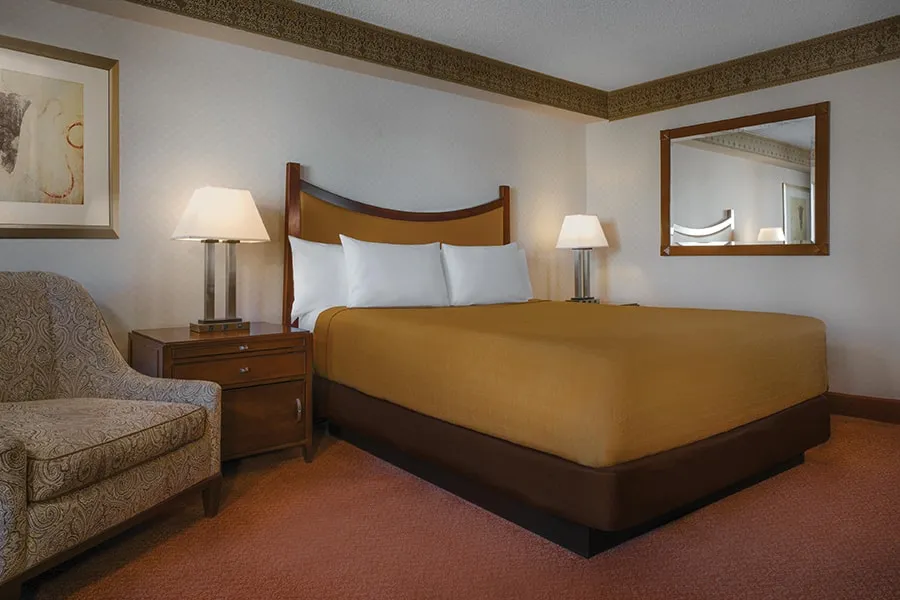 Manor Motor Lodge King