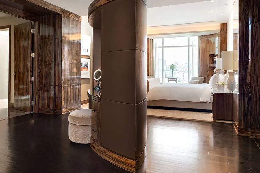 Chairman 3-4 Bedroom Suite