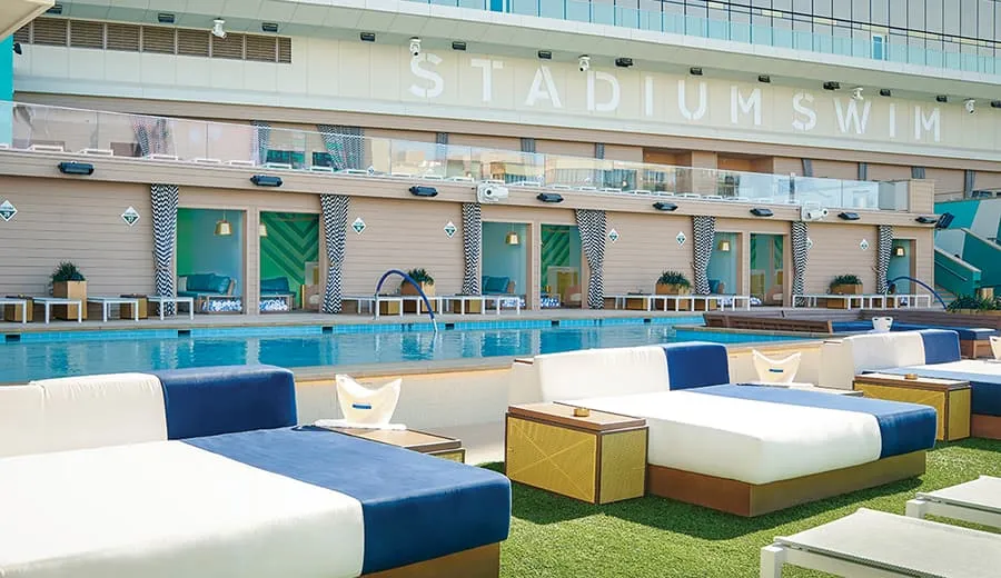 Circa Stadium Daybed