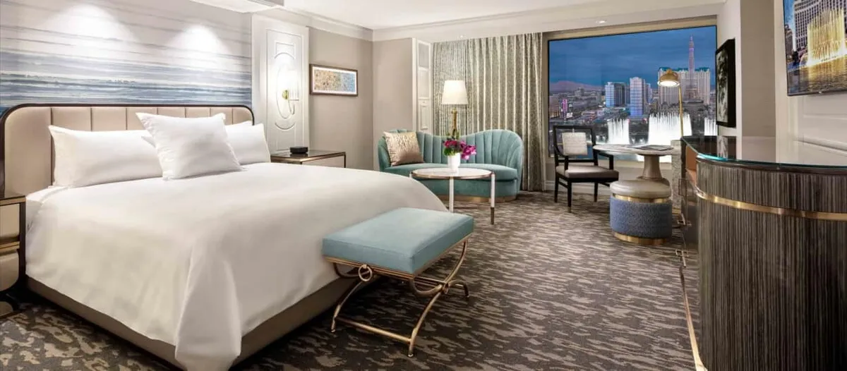 Fountain View King Room