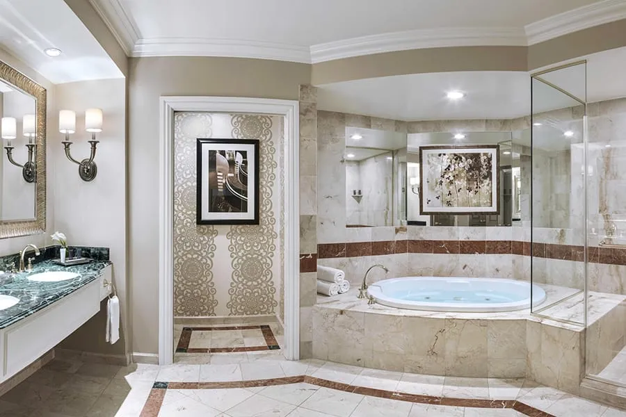 Grand King Suite Bathroom