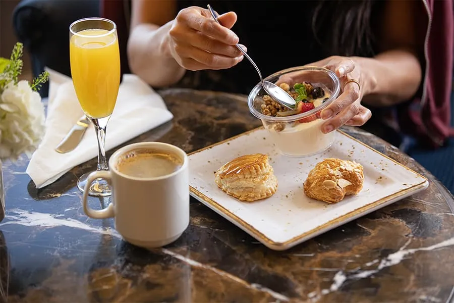 Prestige Club Lounge Dining