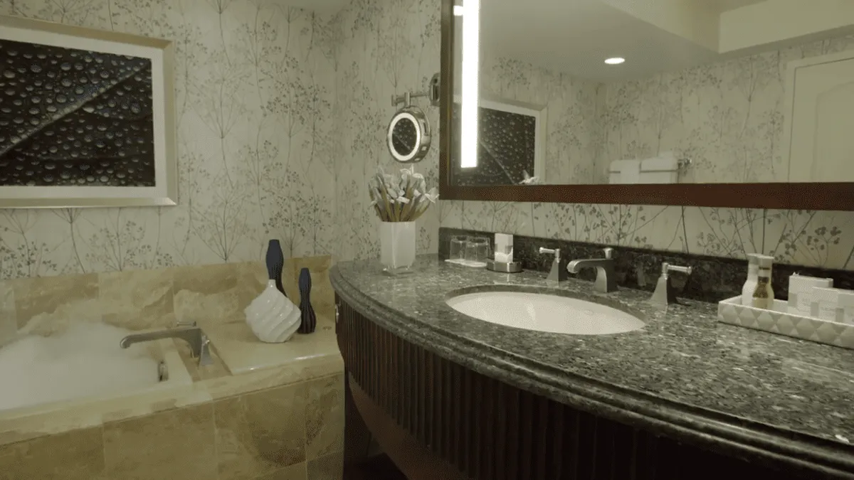 Resort King or Two Queen Suite