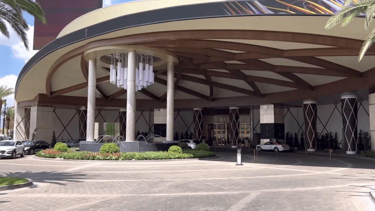 Valet Parking at Sahara Las Vegas
