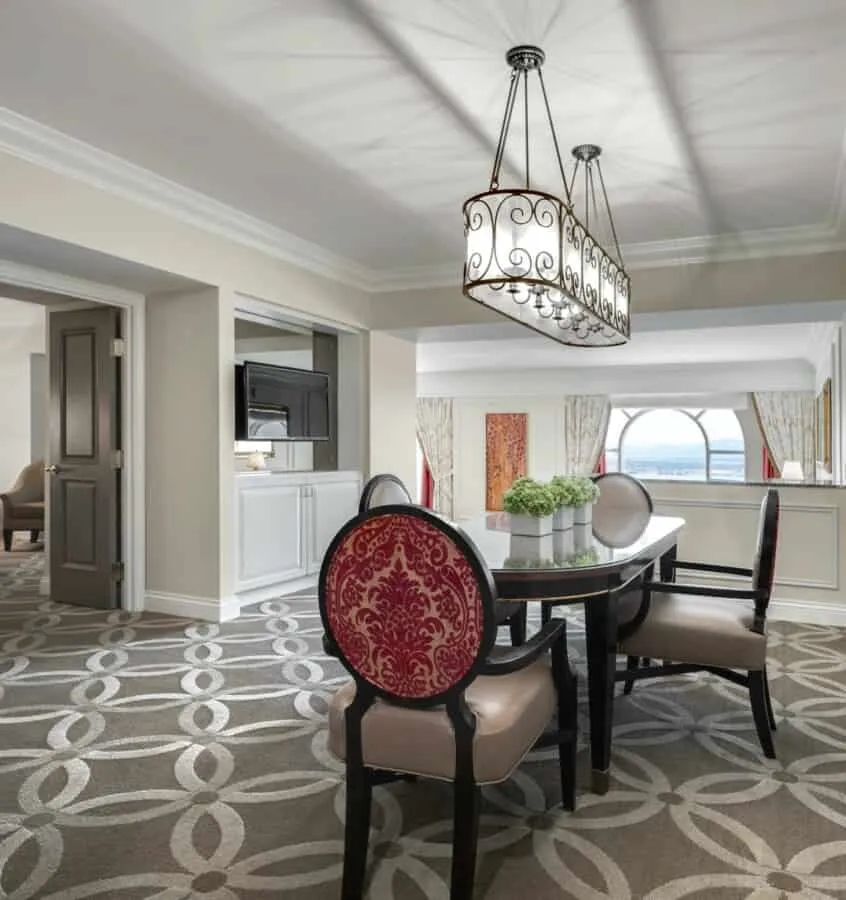 Venetia Dining