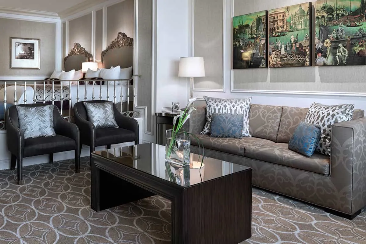 Venezia Tower Living -Room