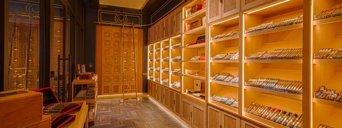 Eight Cigar Lounge