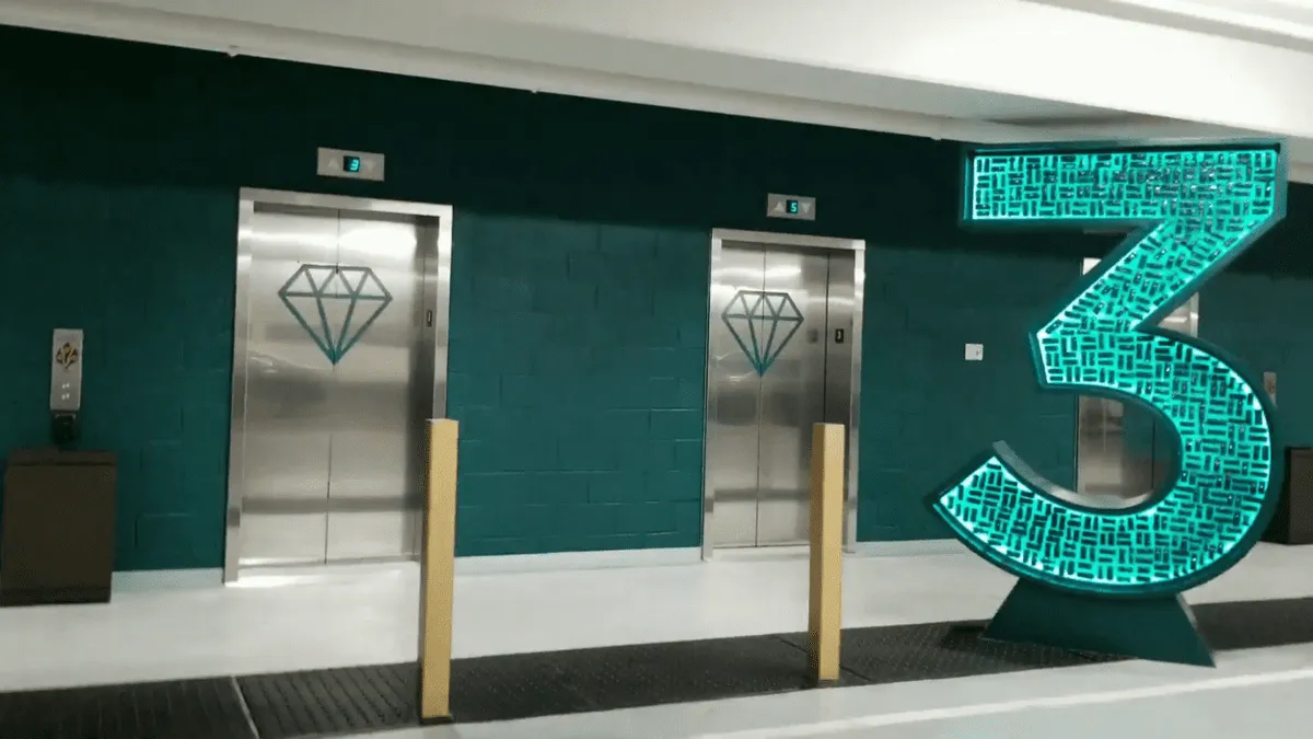 Lift at Garage Mahal