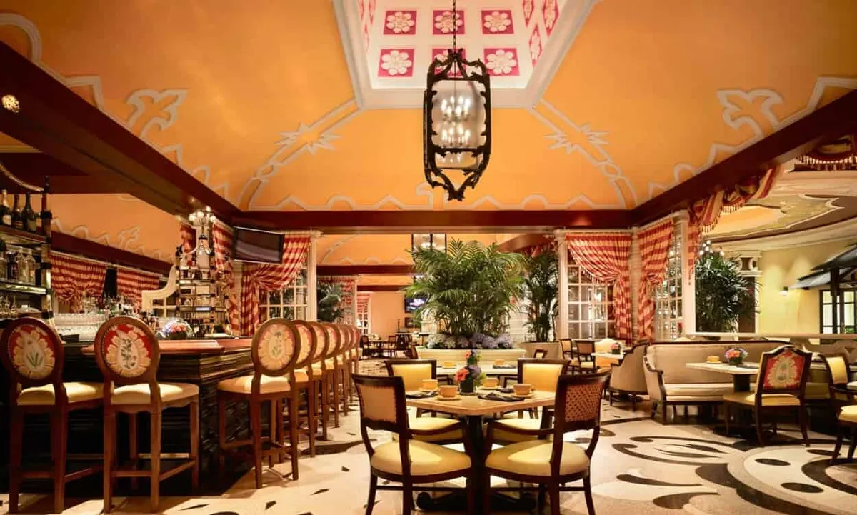 Terrace Pointe Café