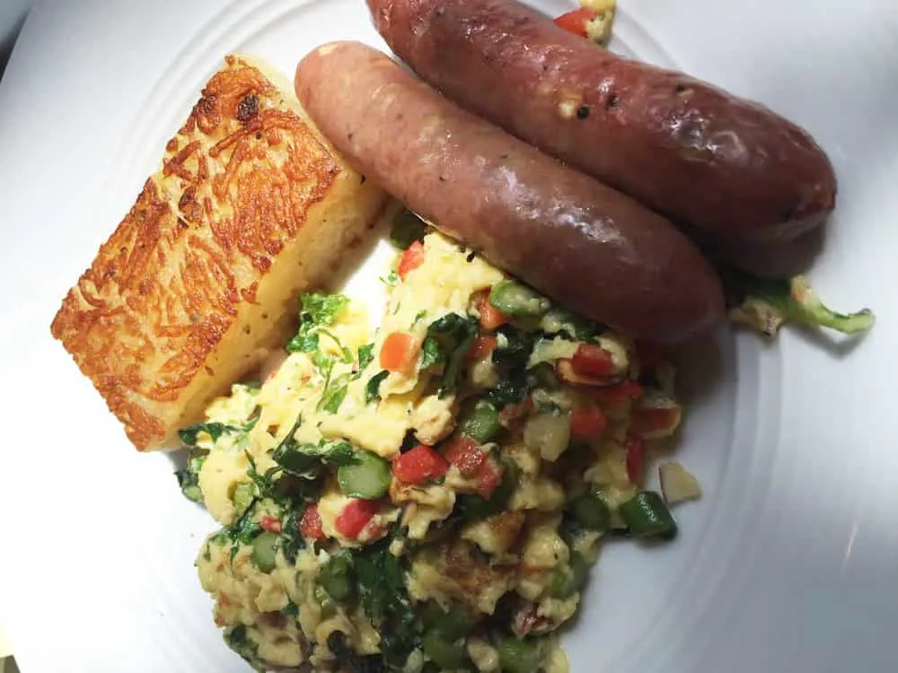 Kale Scramble and Apple Chicken Sausage. Tasty.